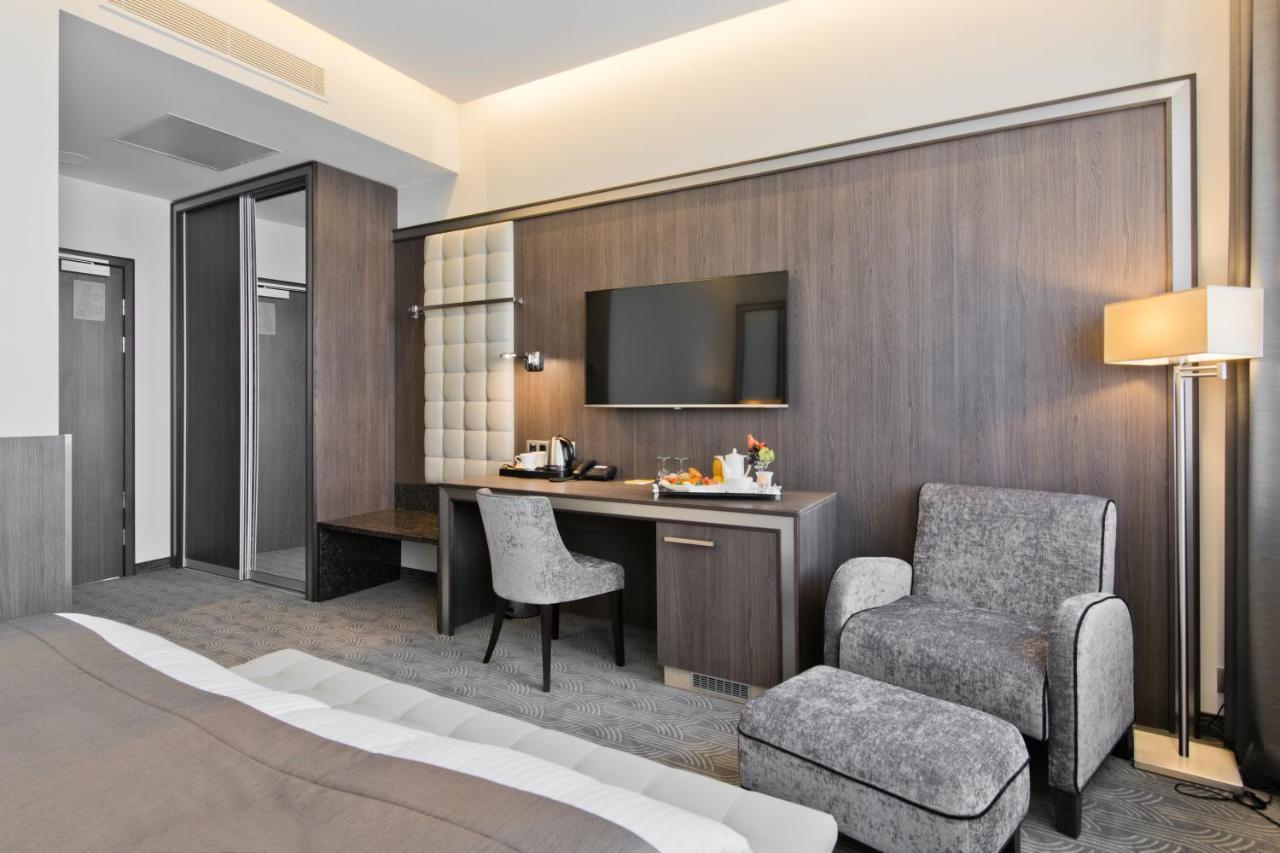 Congress Avenue Hotel فيلنيوس المظهر الخارجي الصورة