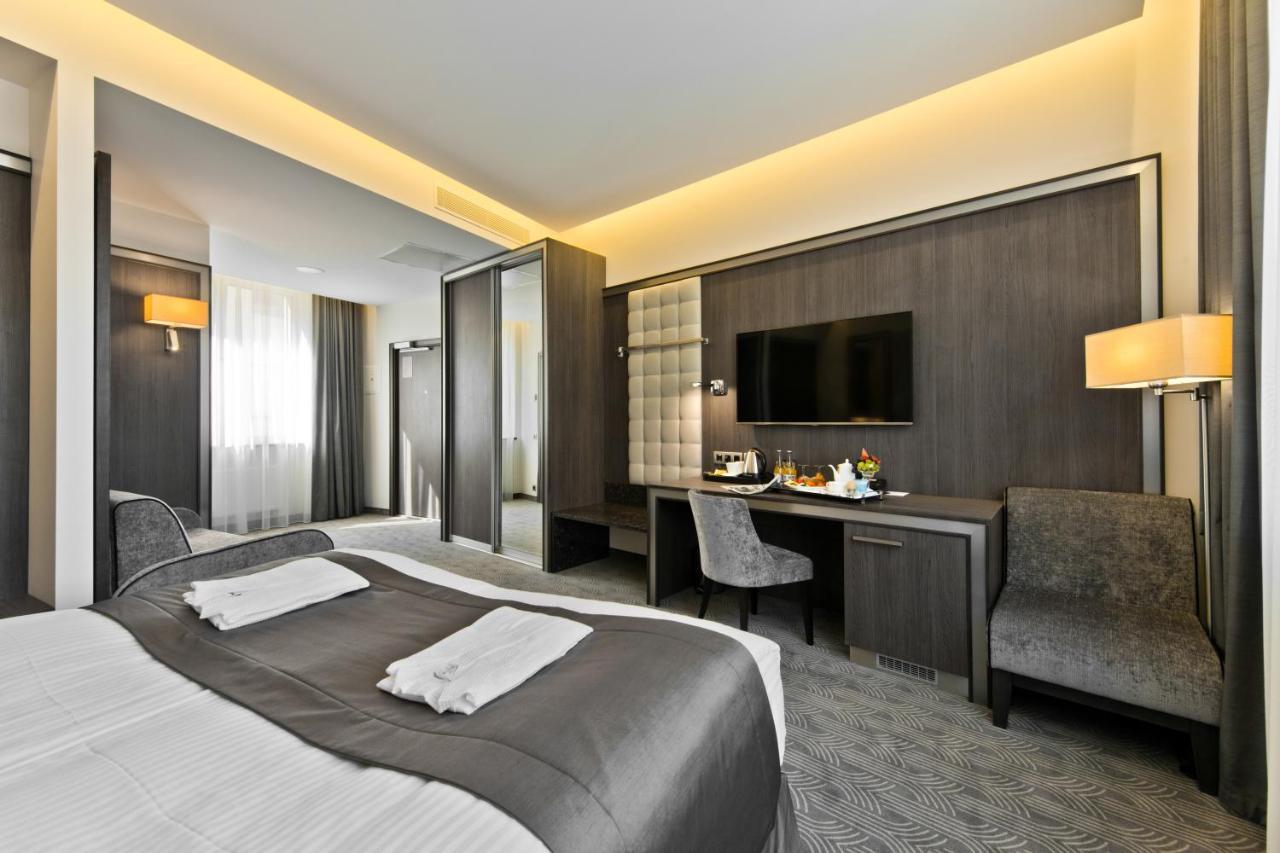 Congress Avenue Hotel فيلنيوس المظهر الخارجي الصورة